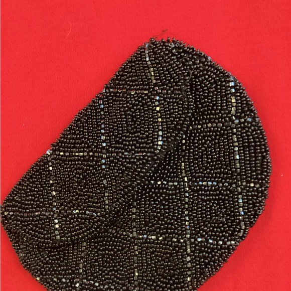 Beaded change / coin purse - Picture 2 of 6